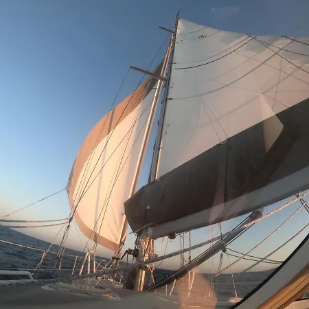 Båthotell Veleiro Polar Boreal44